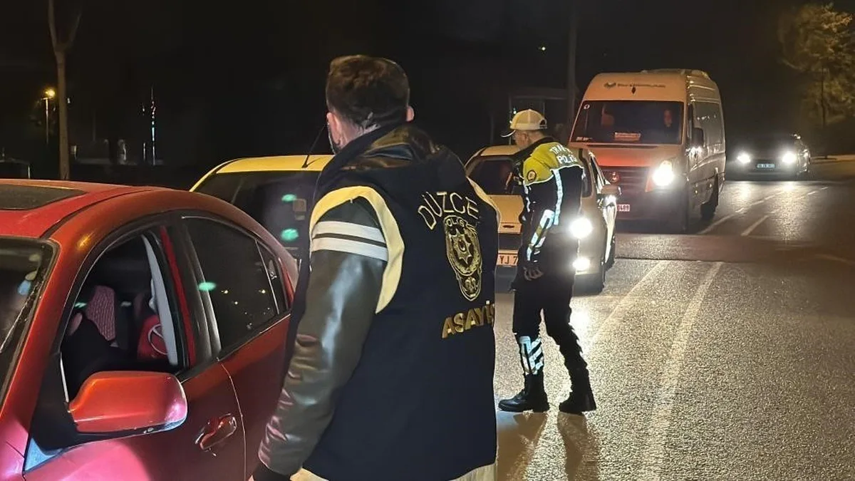 Düzce'de bir haftada 6 bin 136 kişi sorgulandı, yakalanan 17 şahıstan 9'u tutuklandı
