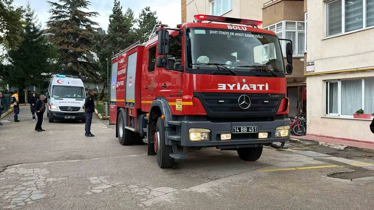 Bolu'da apartmanın girişindeki pano yangını söndürüldü, bir kişi dumandan etkilendi