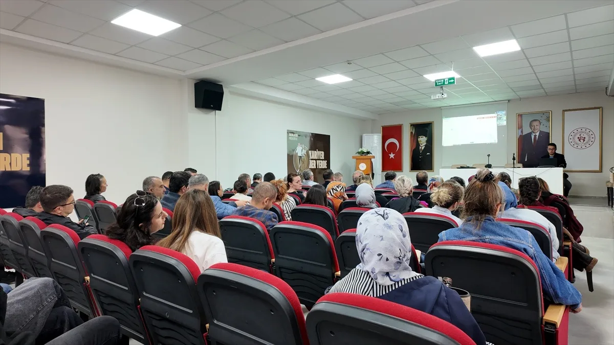 Eskişehir'de EYS'nin yeni mimarisi için tanıtım eğitimi video konferansla düzenlendi