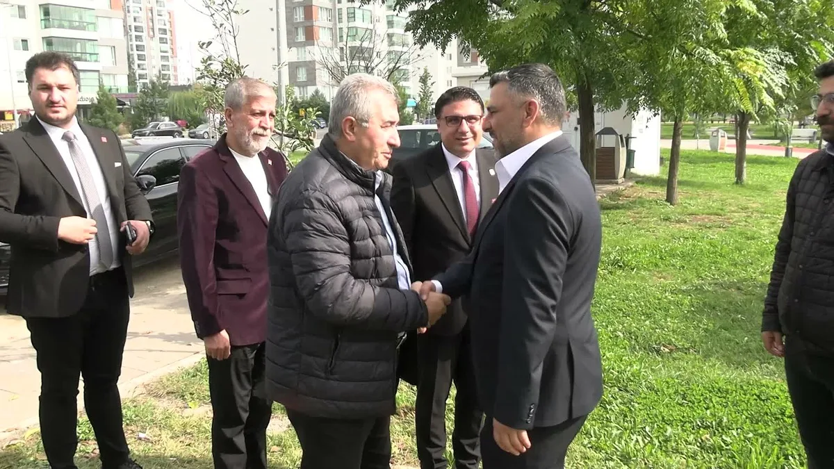 Saraç, Türkiye'nin 180 ülke içinde gazetecilikte 169'a gerilediğini söyledi