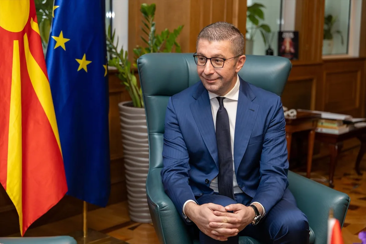 Mickoski, Türkiye'nin Üsküp Büyükelçisi Aktaş'ı Başbakanlıkta kabul etti