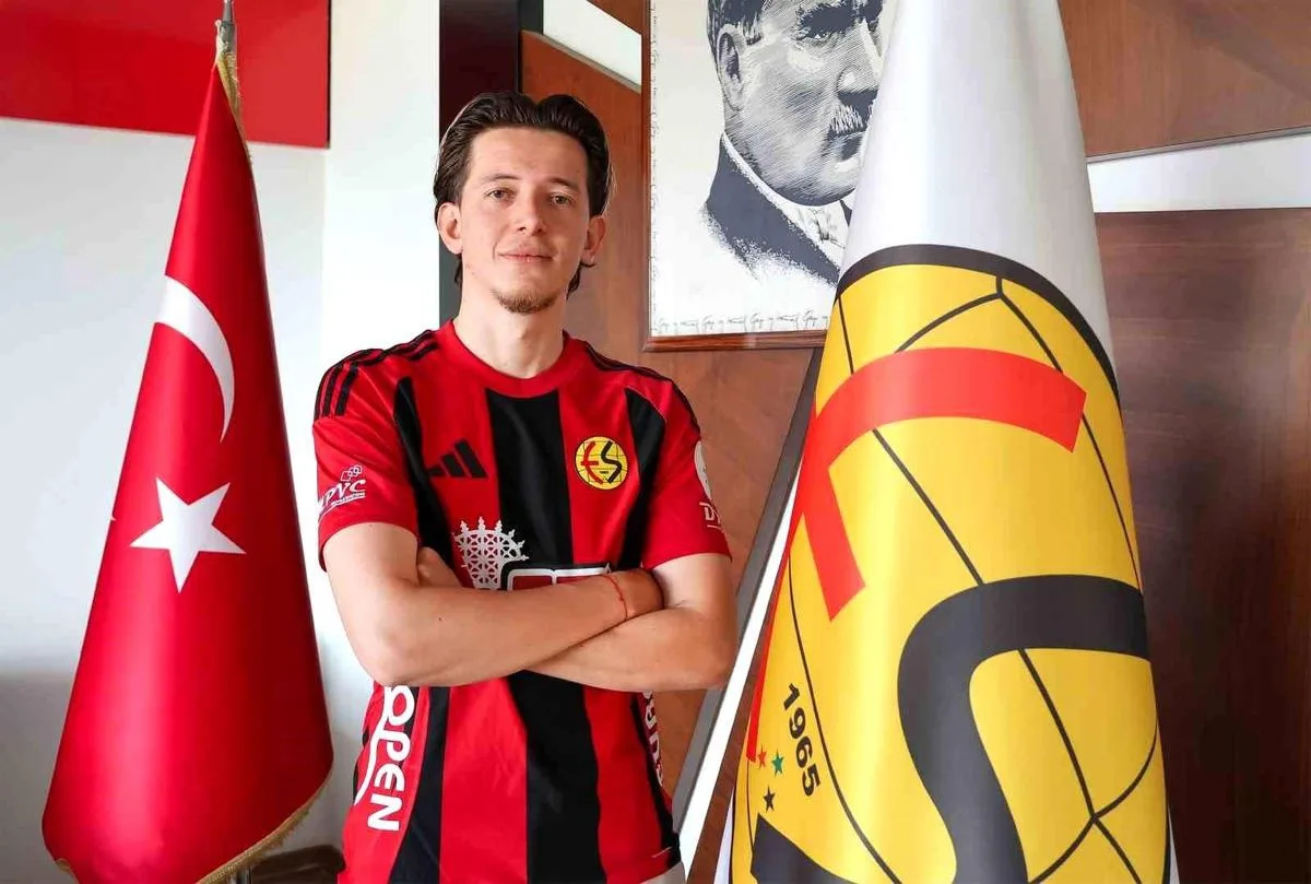 Kerem Baykuş kimdir? Eskişehirspor'u 90+7'de tura taşıyan Kerem Baykuş kaç yaşında?