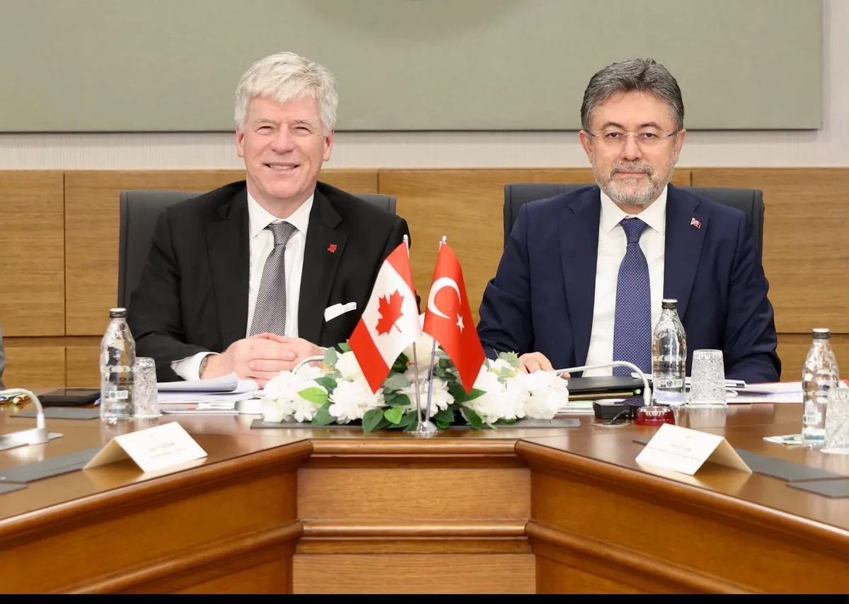 Yumaklı, Kanada Enerji Bakanı Hodgson ile orman yangınlarında işbirliğini görüştü