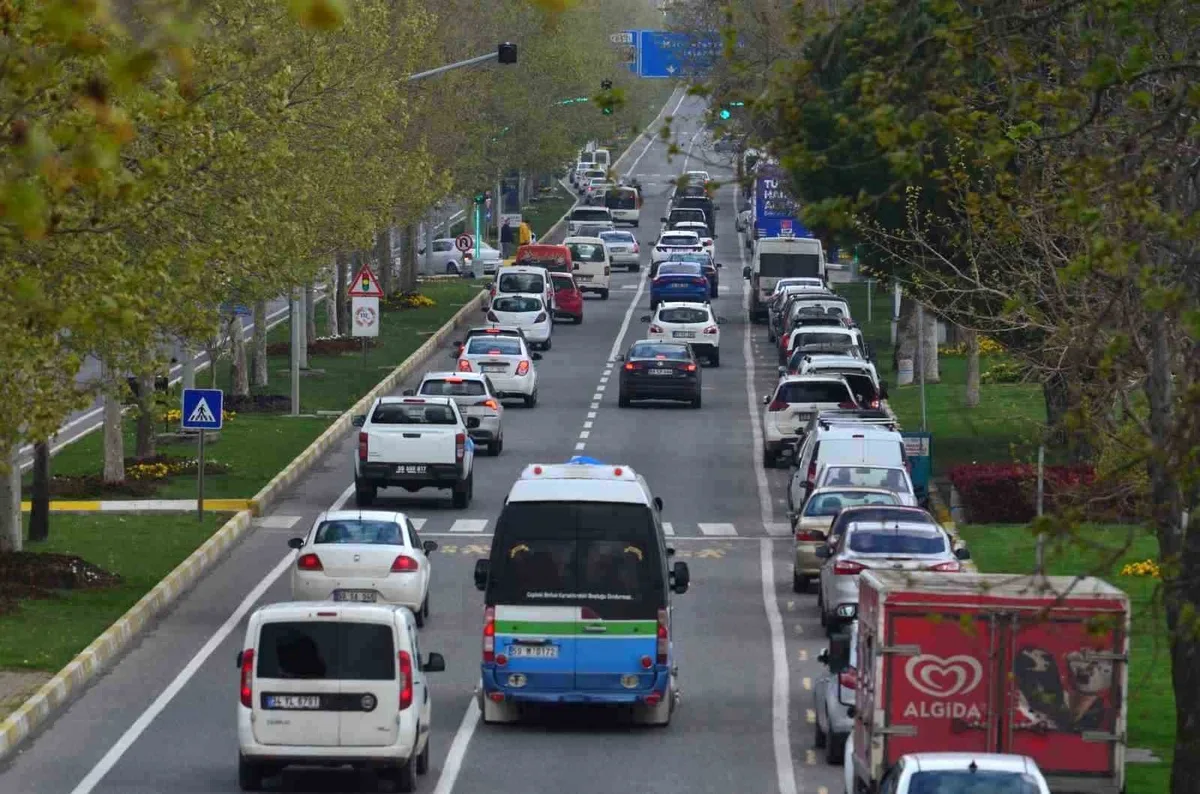 Tekirdağ’da trafiğe kayıtlı 402 bin 798 taşıtın 199 bin 625’ini otomobiller oluşturdu