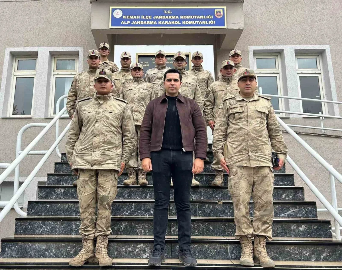 Erzincan Kemah Kaymakamı Tutay, Alp Jandarma Karakol Komutanlığını ziyaret etti