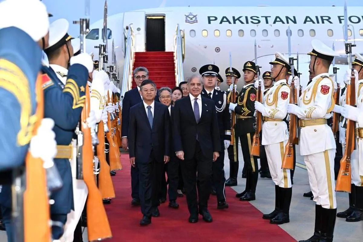 Pakistan Başbakanı Şahbaz Şerif kimdir? İstanbul için Türkçe taziye yayımlayan Şerif kaç yaşında, Navaz Şerif'in nesi?