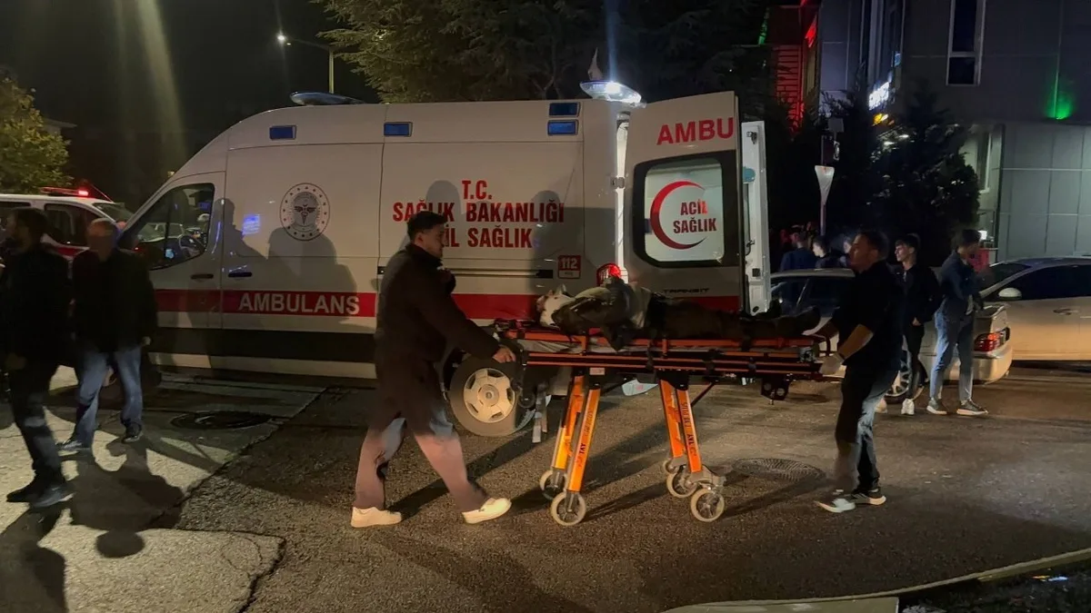 Erzincan'da otomobil ile motosikletin çarpıştığı kazada 1 kişi yaralandı