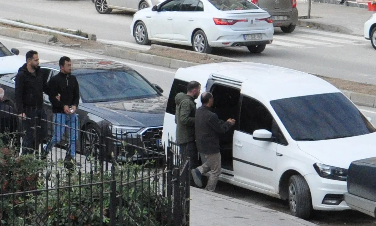 Sinop Boyabat'ta narkotik operasyonunda gözaltına alınan 3 şüpheli tutuklandı