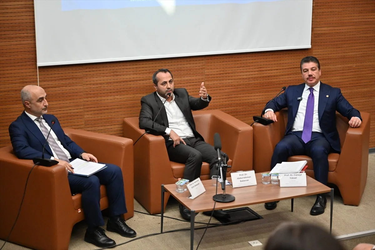 Marmara Üniversitesi'nde terörün 2,3 trilyon dolarlık maliyeti konuşuldu