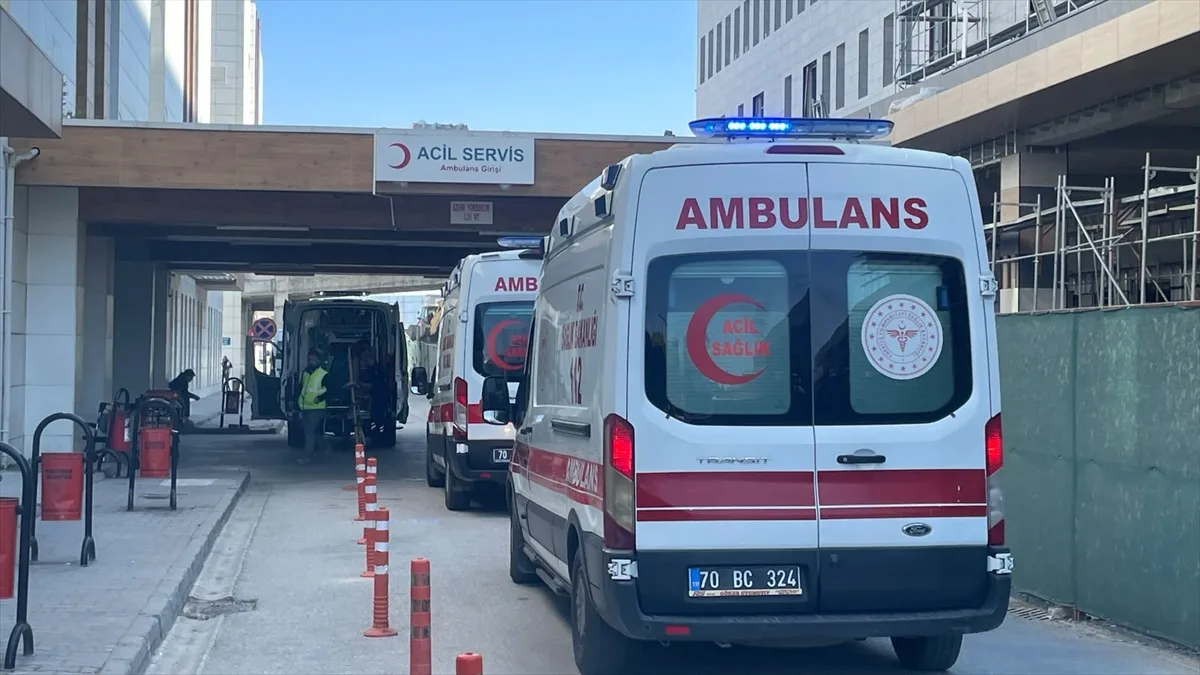 Karaman Bostanözü'nde devrilen tarım aracında 8 kişi yaralandı