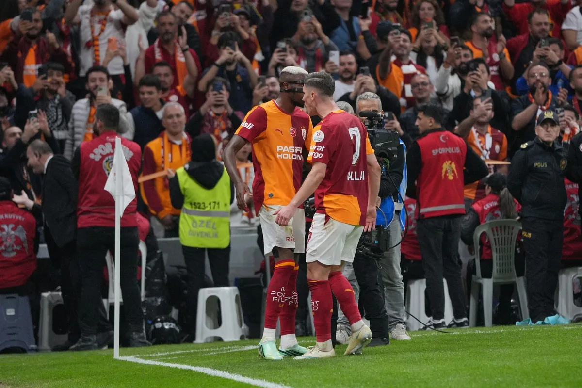 Galatasaray'ın Fenerbahçe'yi 2-1 yendiği derbi yurt dışı basınında yankı uyandırdı