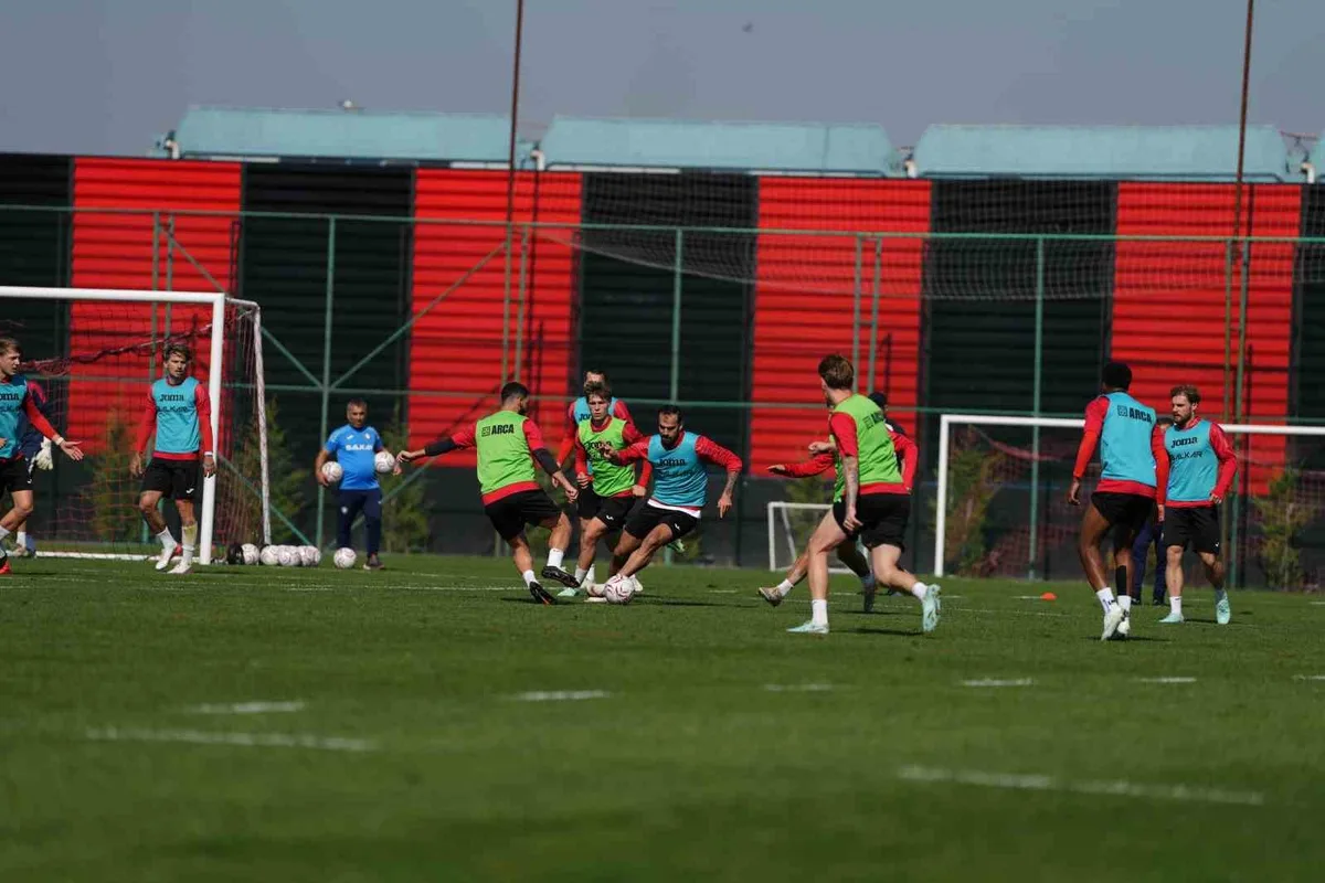 Çorum FK, Süper Lig'in 9. haftasında Göztepe deplasmanına antrenmanla hazırlanıyor