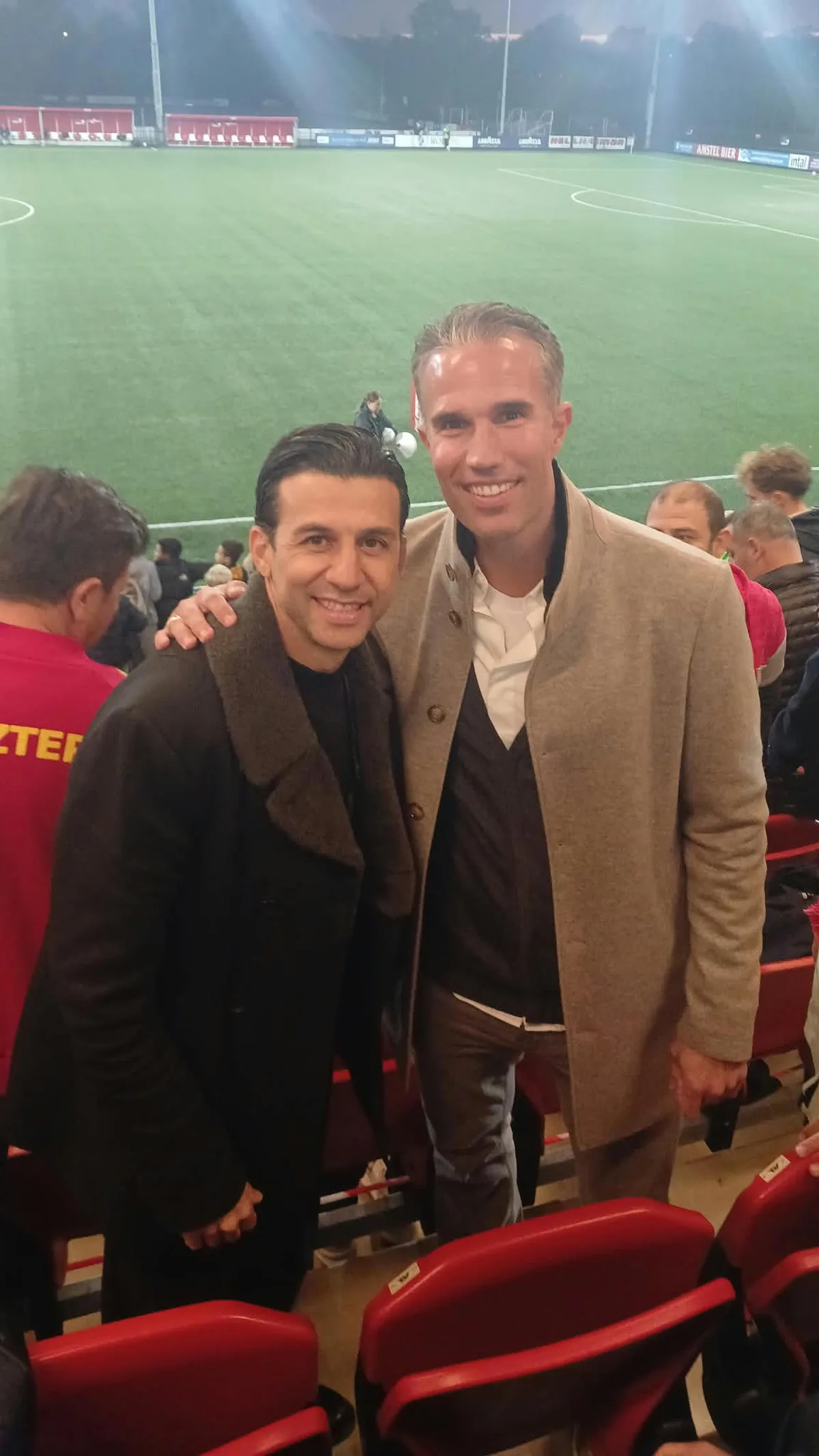 Robin van Persie, AZ Alkmaar-Göztepe U19 maçını AFAS Training Complex'te izledi