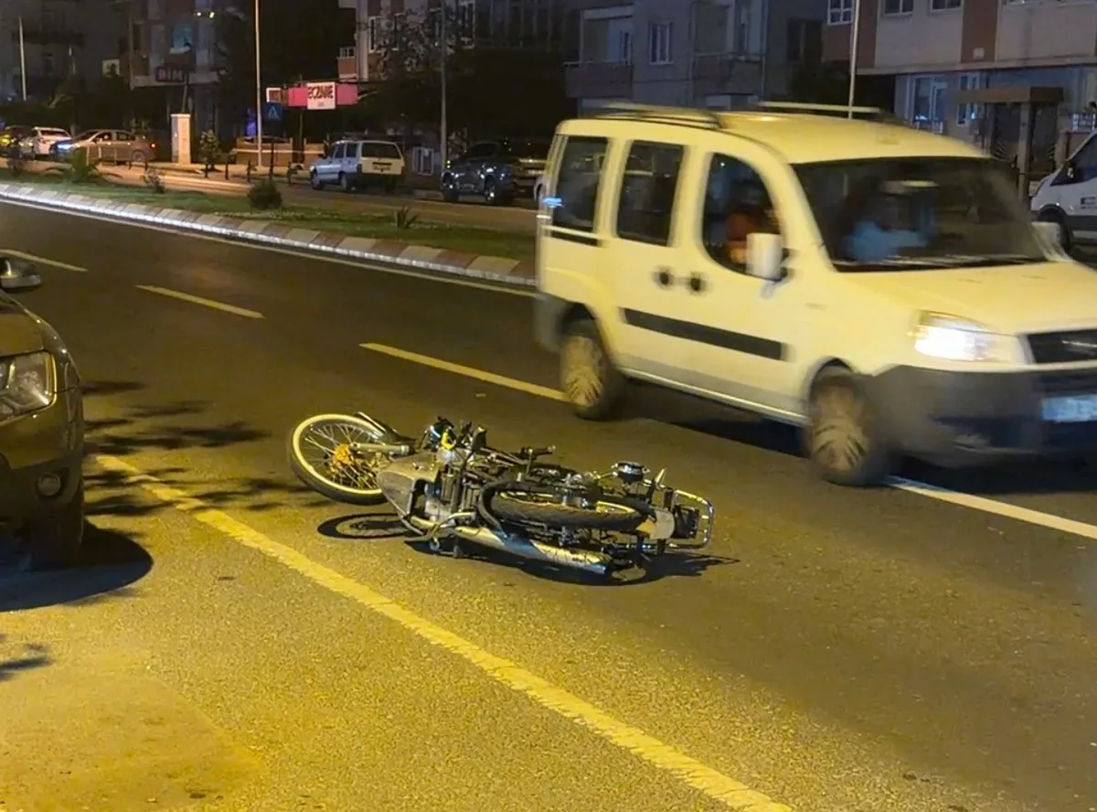 Lüleburgaz'da yaşlı kadına çarpan genç motosikletli hastanede öldü