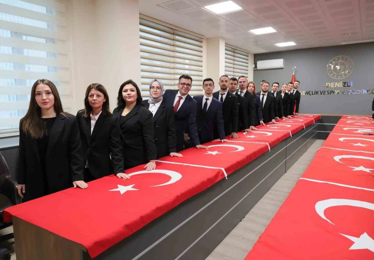 Denizli Gençlik ve Spor İl Müdürlüğünde 43 sözleşmeli personel yemin ederek memur oldu