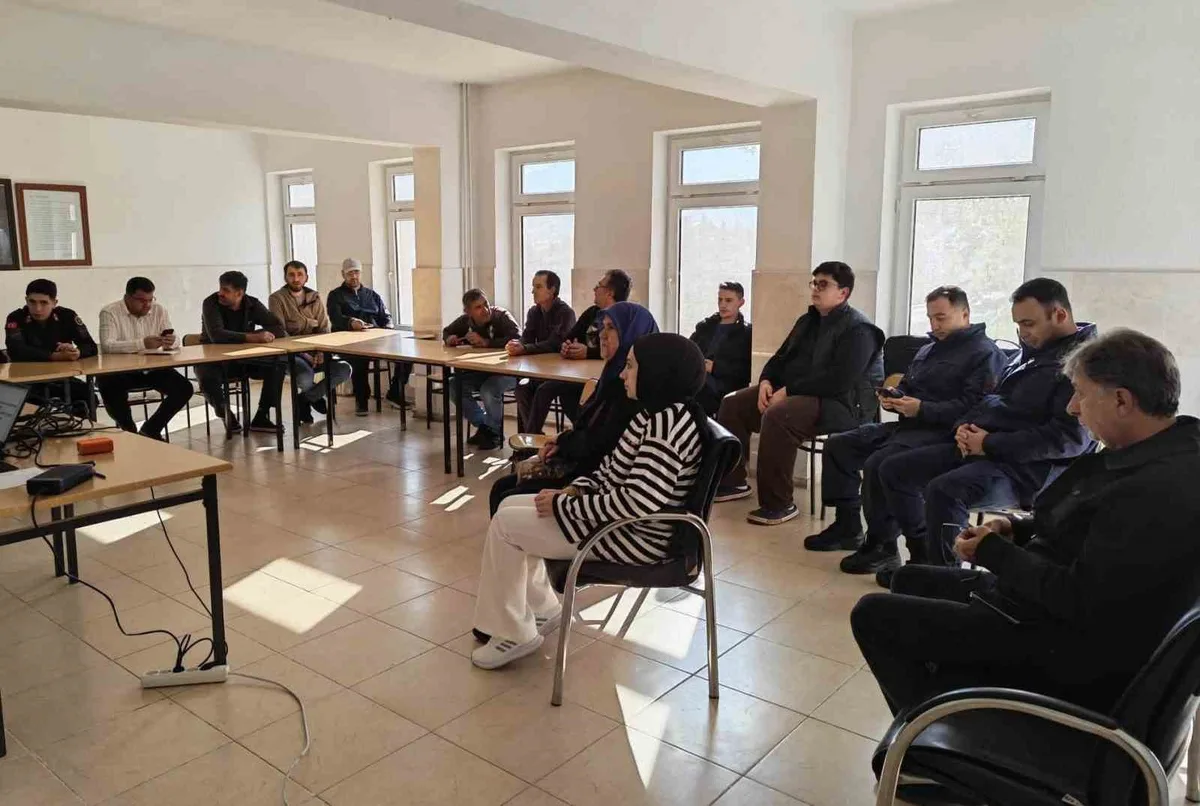 Konya Derebucak'ta doğal gaz yakıtlı kalorifer ateşçiliği kursu ilgi gördü
