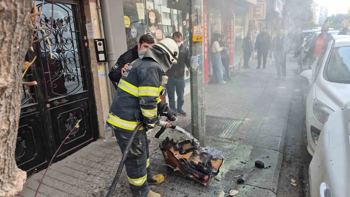 Eskişehir'de çiçekçi dükkanındaki yangında işletme sahibi kadın gözyaşlarını tutamadı