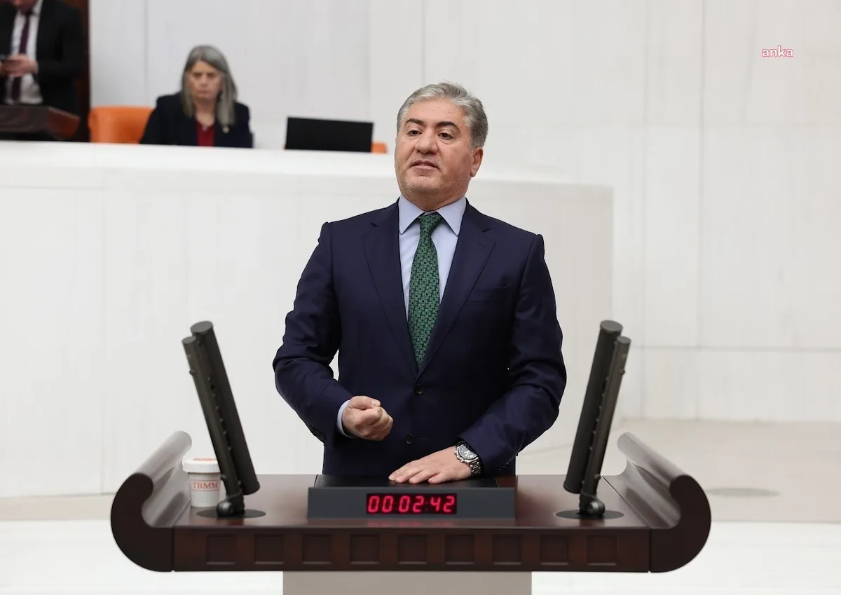 YENİ Parti Grup Başkanvekili Murat Emir, İsmail Arı'nın tutuklanmasına tepki gösterdi