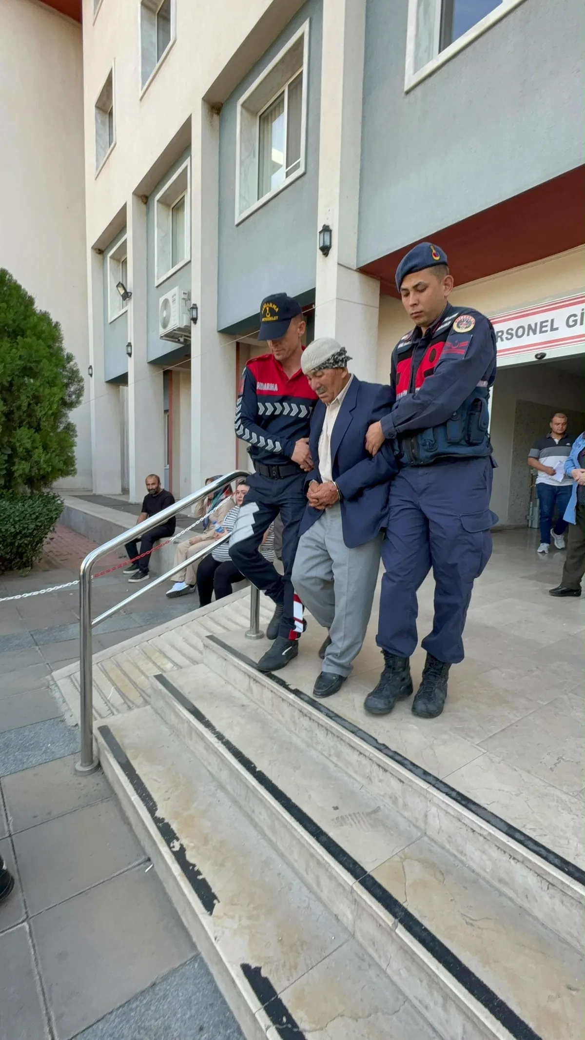 Aydın Nazilli'de kestane kozalağı tartışmasında kuzenini öldüren Nazim Atıcı tutuklandı