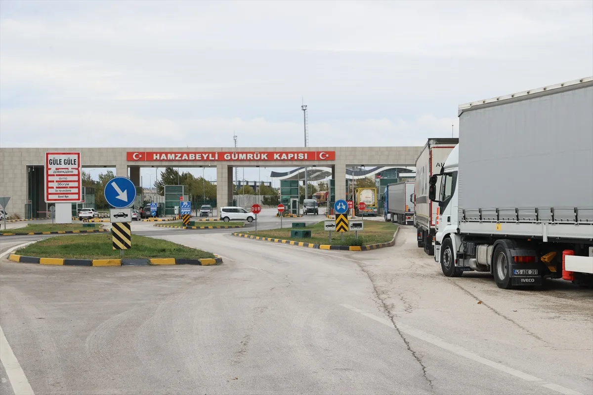 Kapitan Andrevo çalışması Hamzabeyli'de 20 kilometrelik tır kuyruğu yarattı