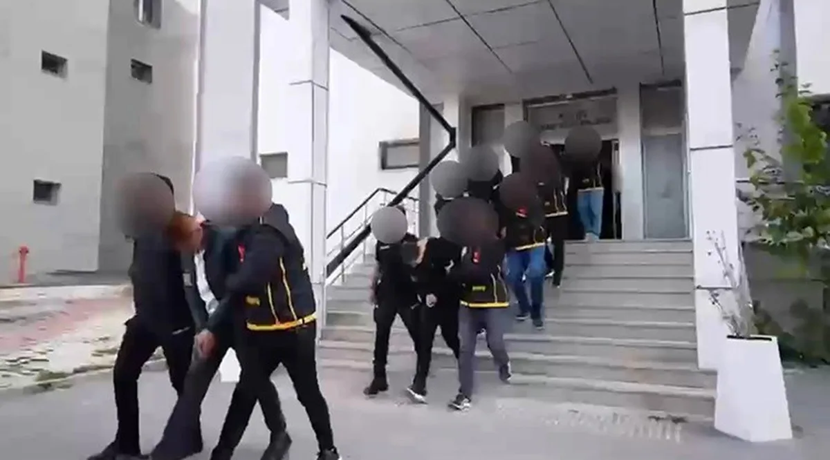 Van'da 2.359.884.154,82 TL'lik şüpheli para tespit edildi, 11 kişi tutuklandı