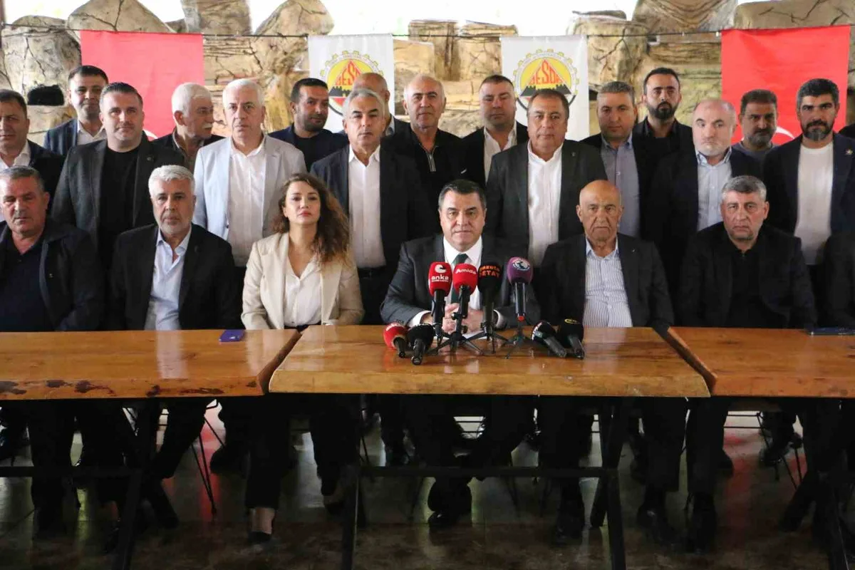 DESOB Başkanı Ebedinoğlu, esnaf cezaları için Maliye Bakanlığına çağrıda bulundu