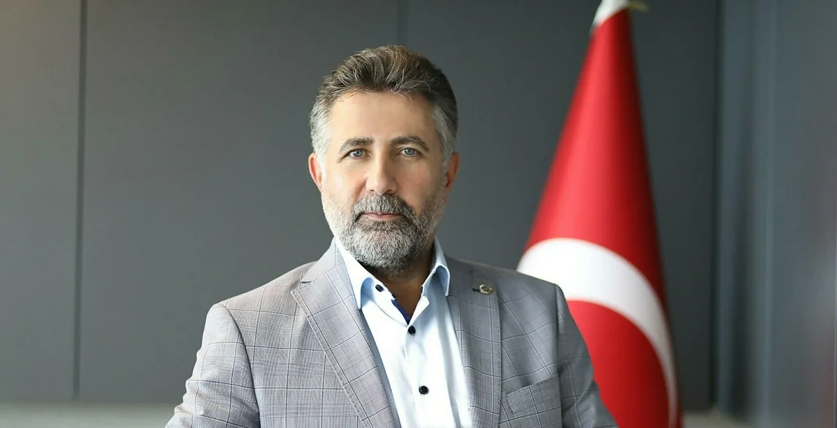 İzmir'de Bayraklı Belediyesi'ne yönelik soruşturmada 46 şüpheli gözaltına alındı