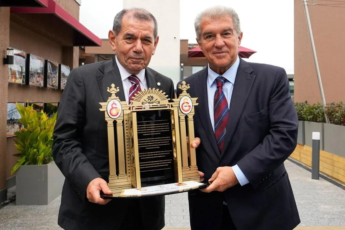 Galatasaray yönetimi, Barcelona'yı Galatasaray Adası'nda ağırladı