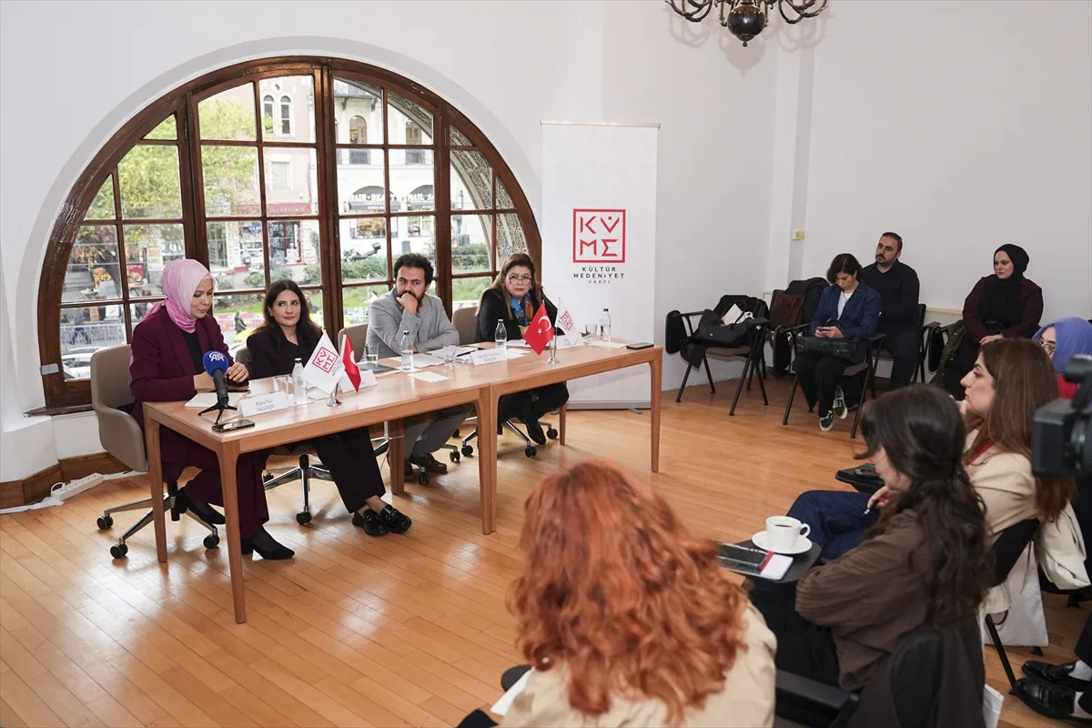 Kültür sanat haberciliğinde bağımsız yayınların sorunları Karaköy'de tartışıldı
