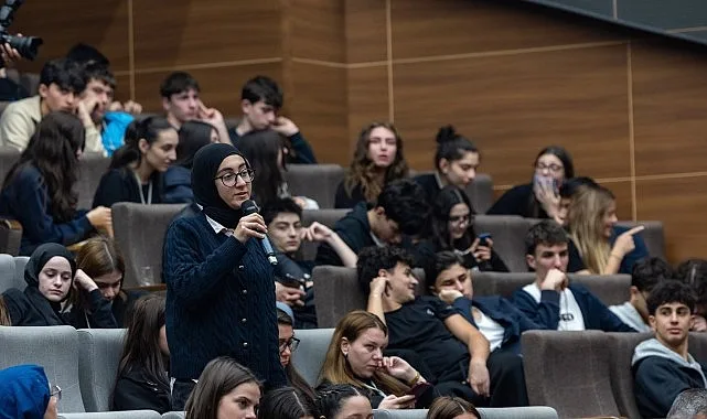 Başkan Büyükakın’dan gençlere kariyer tavsiyesi: “Hata yapmaktan korkmayın”