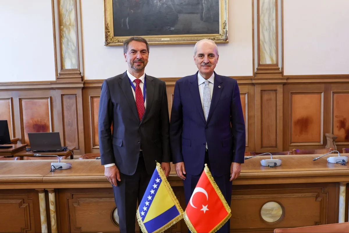 TBMM Başkanı Kurtulmuş, Roma'da Bosna Hersekli Çavara'yı kabul etti