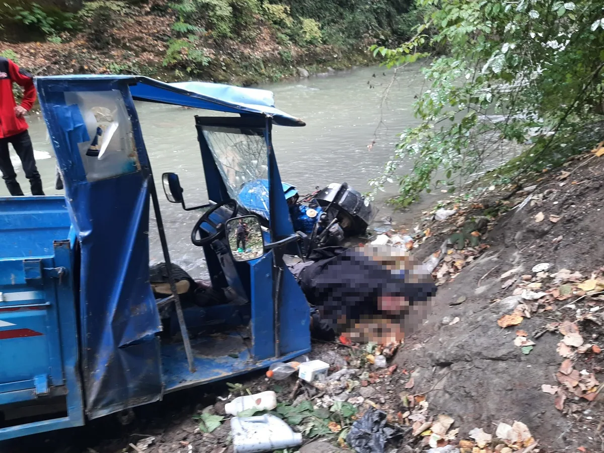 Zonguldak Ereğli'de patpatıyla dere yatağına yuvarlanan 79 yaşındaki sürücü öldü