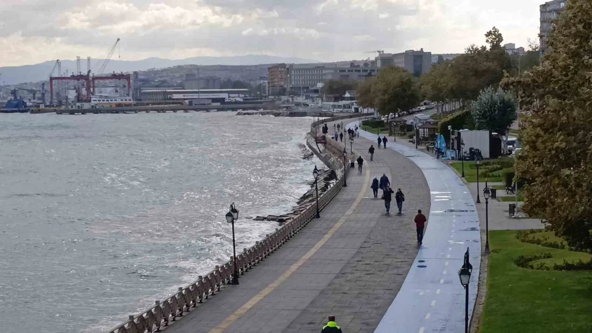 Meteoroloji 27 Ekim 2026'da Marmara ve Kuzey Ege'de kuvvetli yağışa karşı uyardı