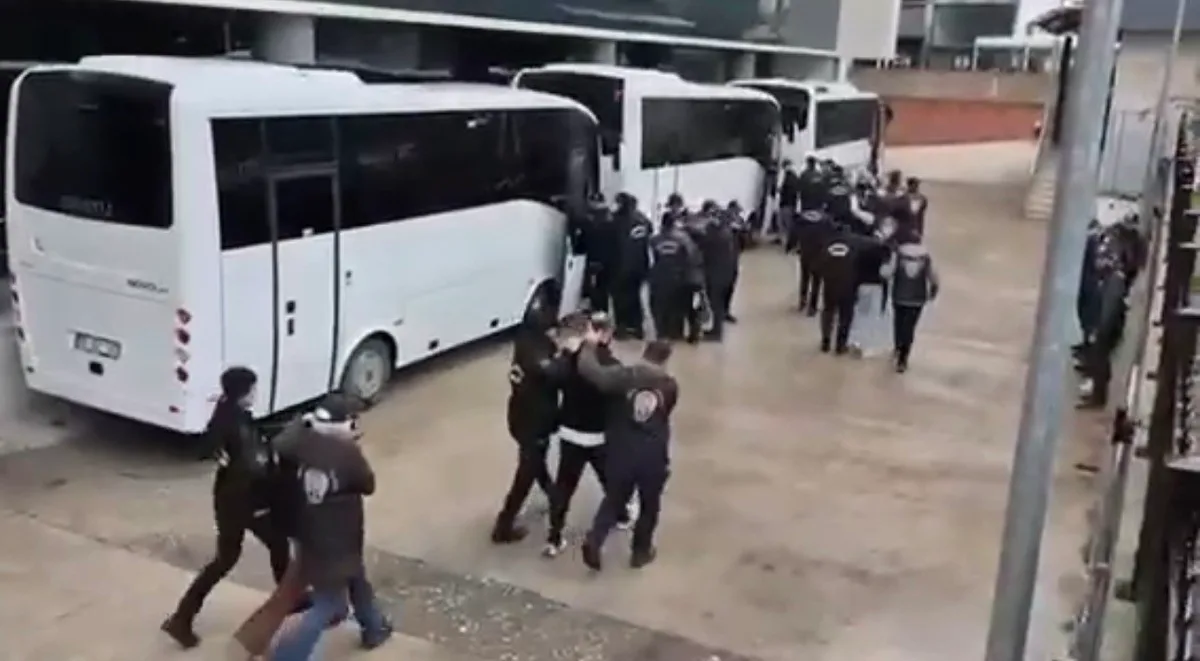 Bursa'da 652 milyon 717 bin liralık para hareketliliği soruşturmasında 16 kişi tutuklandı