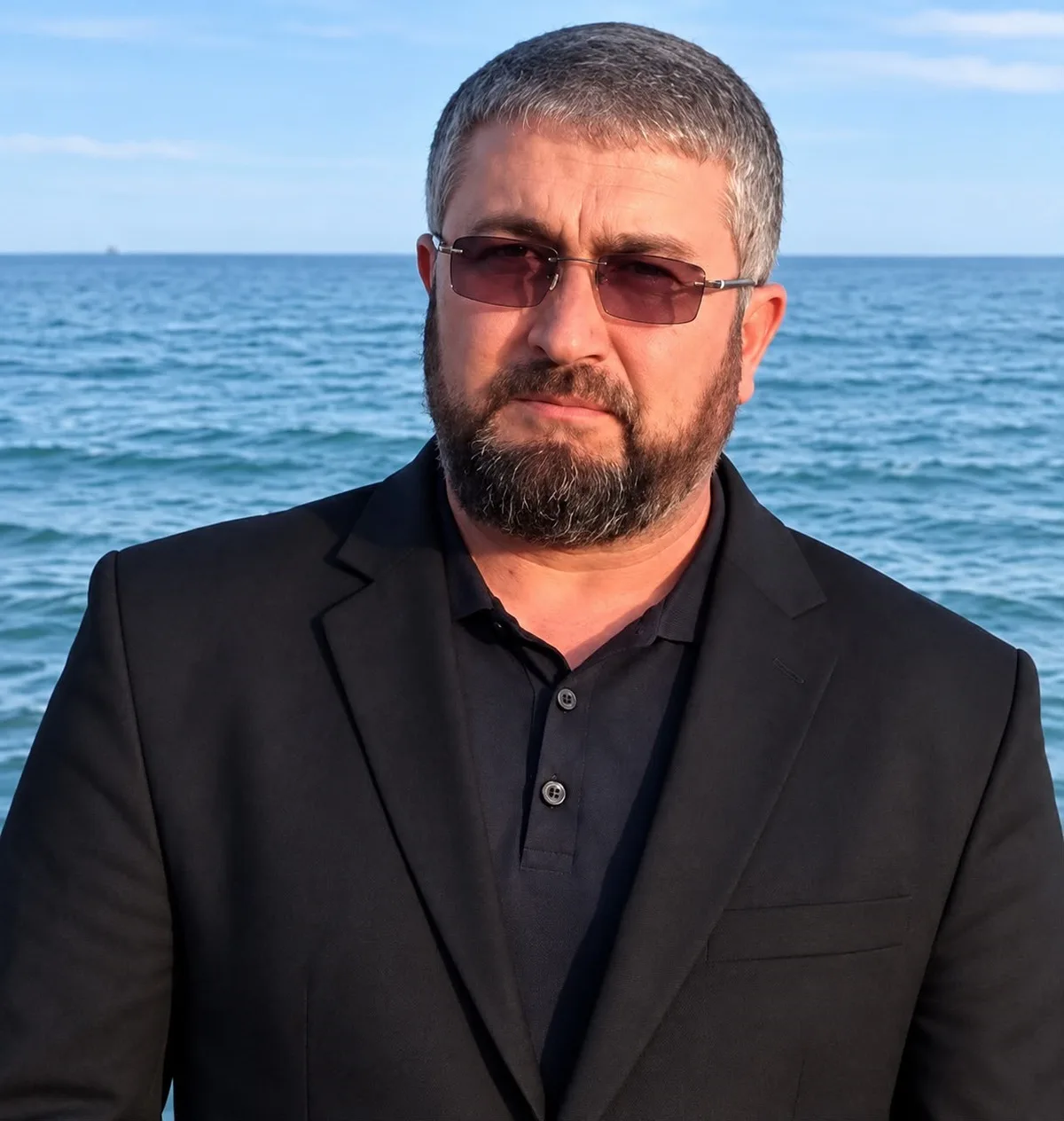 Mersin Tarsus'ta mezarlıkta budama yapan imam Halil Kısa ağaçtan düşerek öldü
