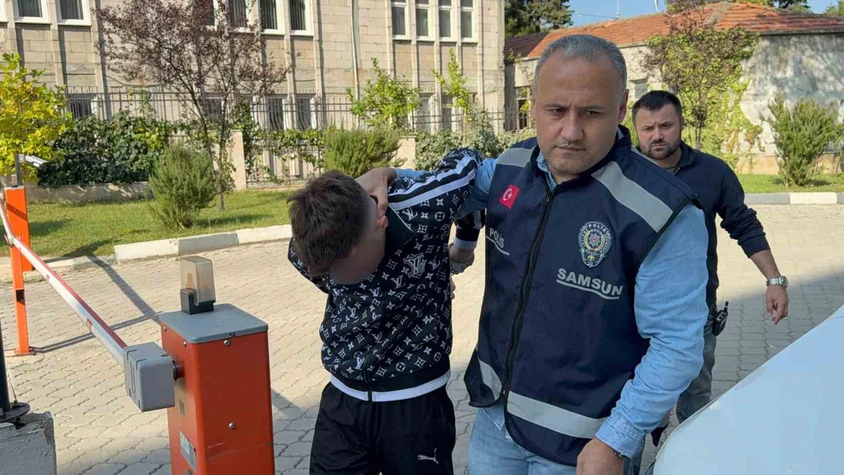 Samsun'da kız meselesi yüzünden 2 kişi bıçaklandı, saldırgan adliyeye sevk edildi