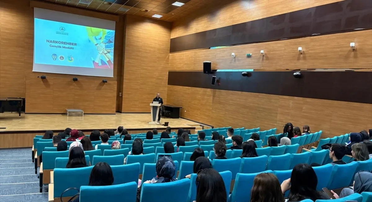Niğde'de 15 etkinlikte 1557 kişiye uyuşturucu kullanımına karşı bilgilendirme yapıldı