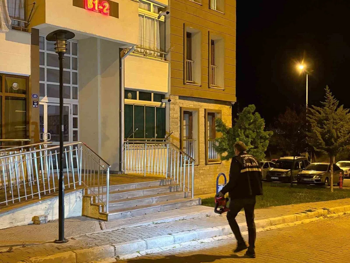 Kayseri'de hesap kavgası kask kamerasında! Kuryeyi ve araya giren annesini bıçakladı