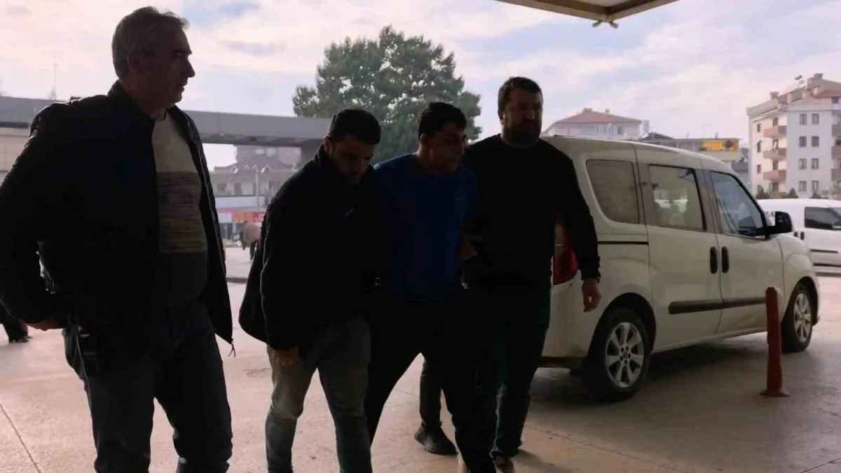 İnegöl'de 30 yıl hapis cezası bulunan hırsızlık zanlısı yakalanıp tutuklandı
