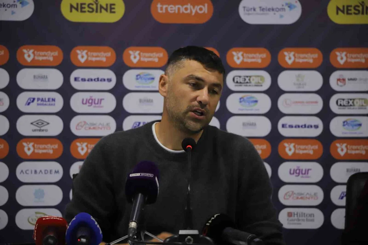 Burak Yılmaz, Erzurumspor'u 3-1 yenen Çorum FK'da ayakların yere basacağını söyledi