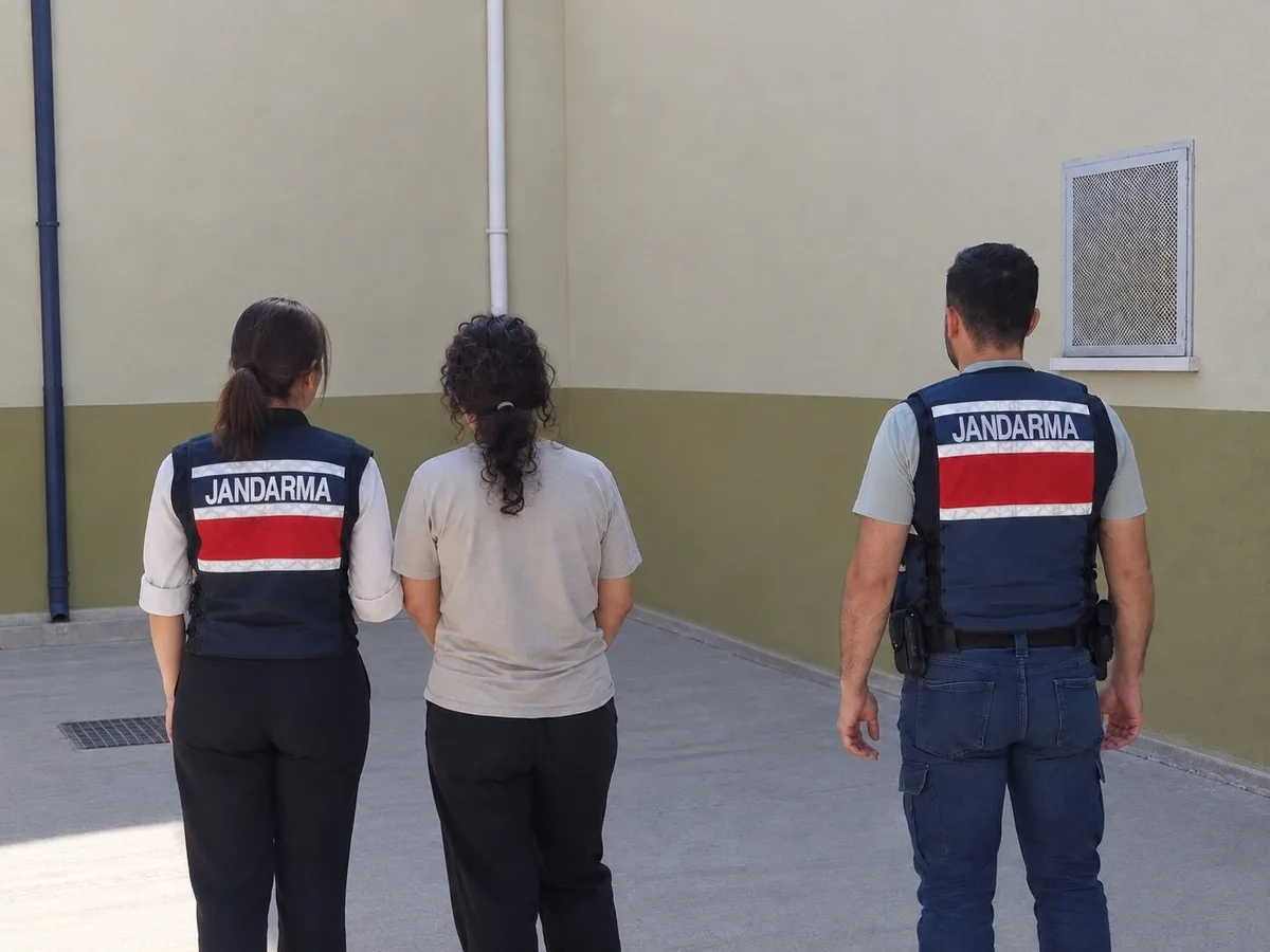 Gaziantep Oğuzeli'de aranan şahıs 15 yıl 3 ay 15 gün hapisle tutuklandı