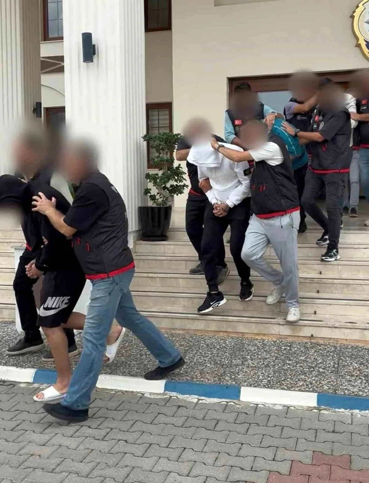 Fethiye'de fuhuş operasyonunda gözaltına alınan 4 şüpheli tutuklandı