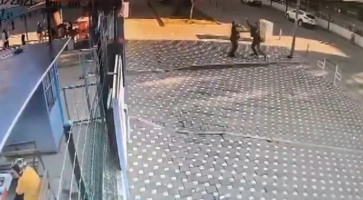 İzmir Ödemiş'te okul önünde bekçiye saldıran şahsın öğretmen olduğu ortaya çıktı