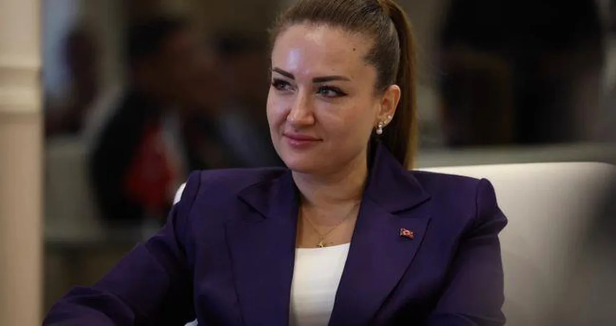Büşra Özdemir kimdir, eşi kim, babası kim? Antalya Büyükşehir Belediye Başkan Vekili Büşra Özdemir kaç yaşında, nereli?
