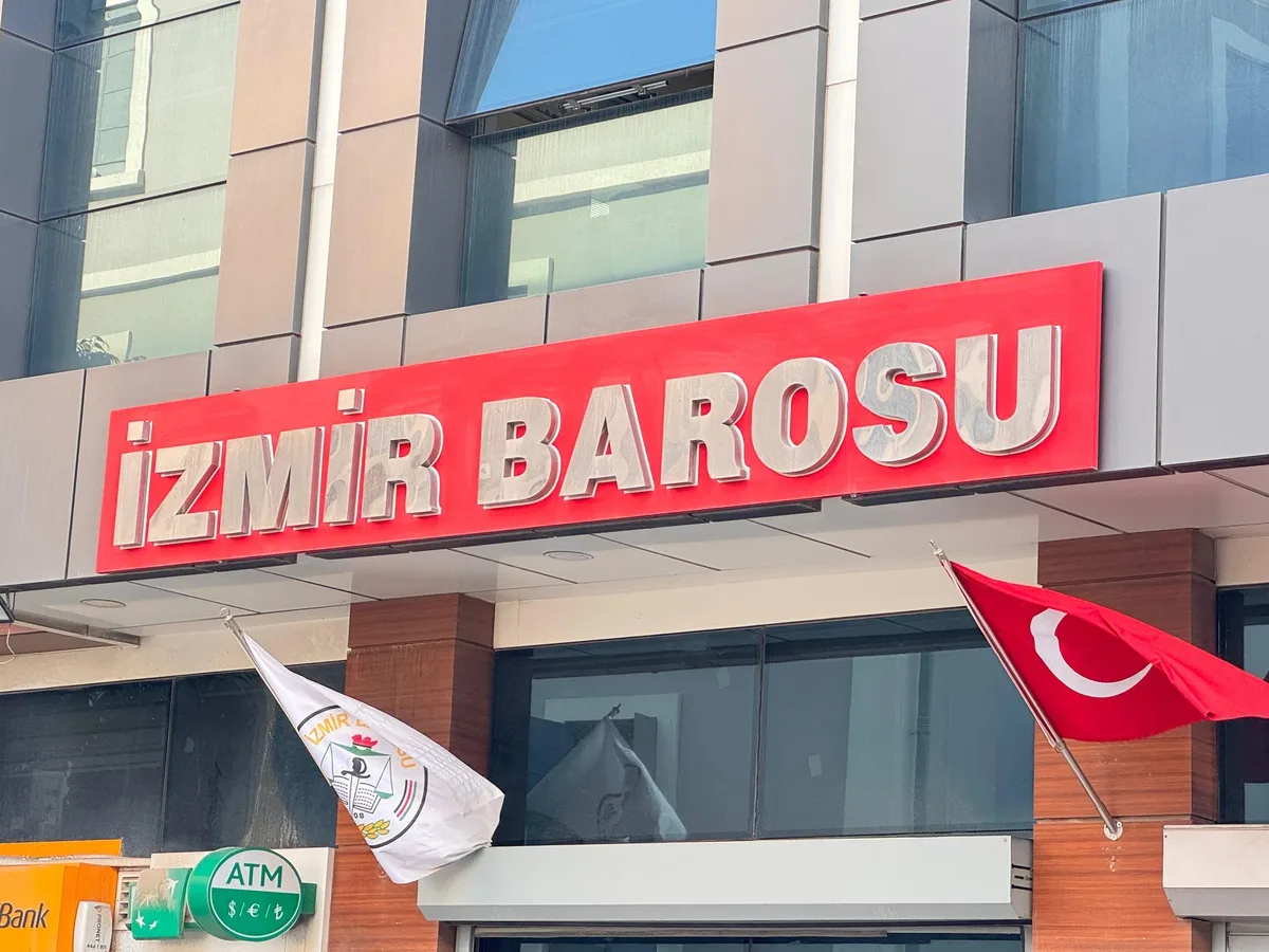 İzmir Barosu, Ağdemir'in 70 avukatın hakim ve savcı olduğu sözüne suç duyurusu yaptı