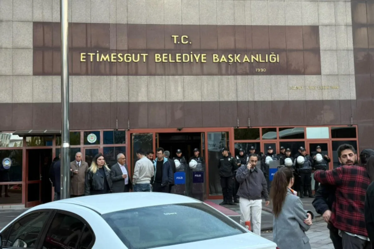 Etimesgut Belediyesi operasyonunun detayları ortaya çıktı! İskan için 1 milyon lira, konser standı için rüşvet iddiası