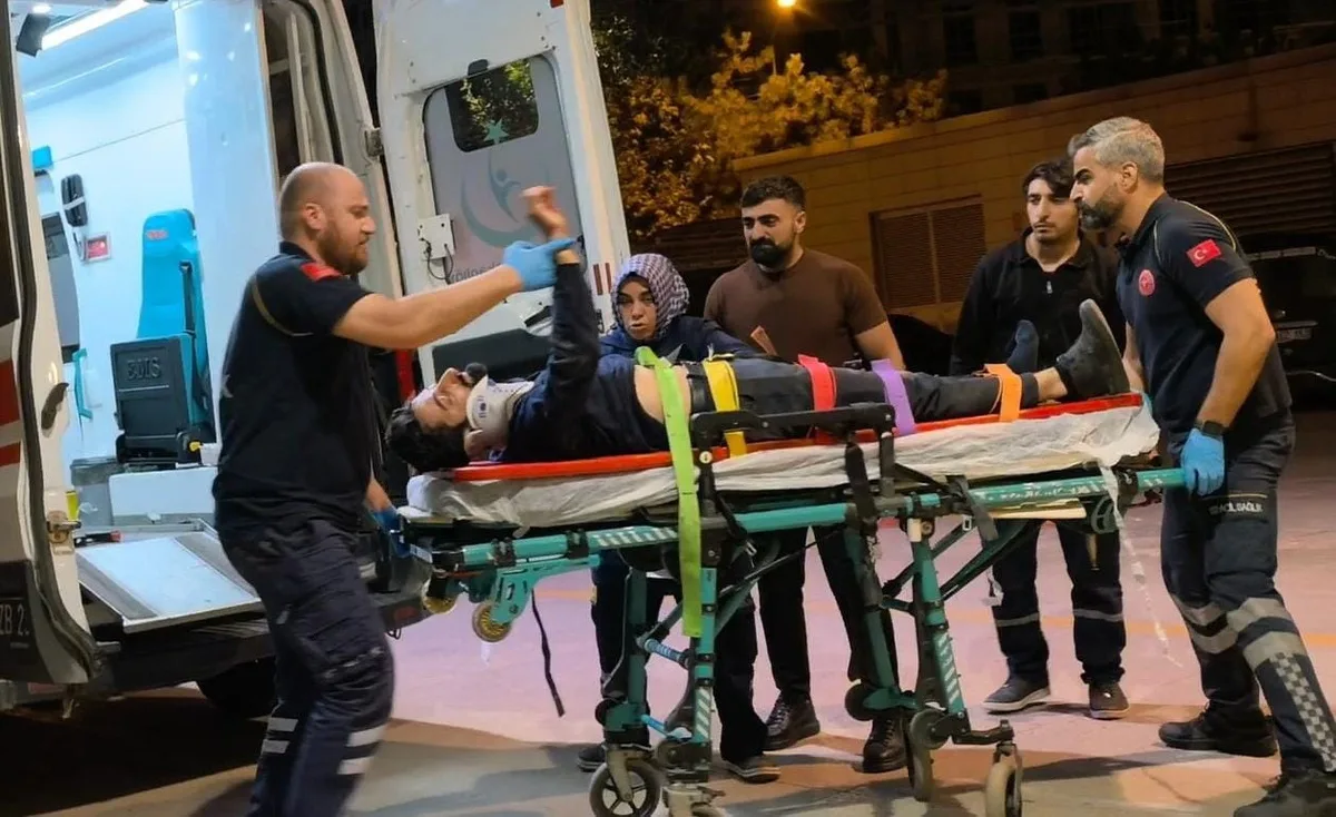 İddiaya göre Bursa İnegöl'de işçi 10 metreden asansör boşluğuna düşüp ağır yaralandı