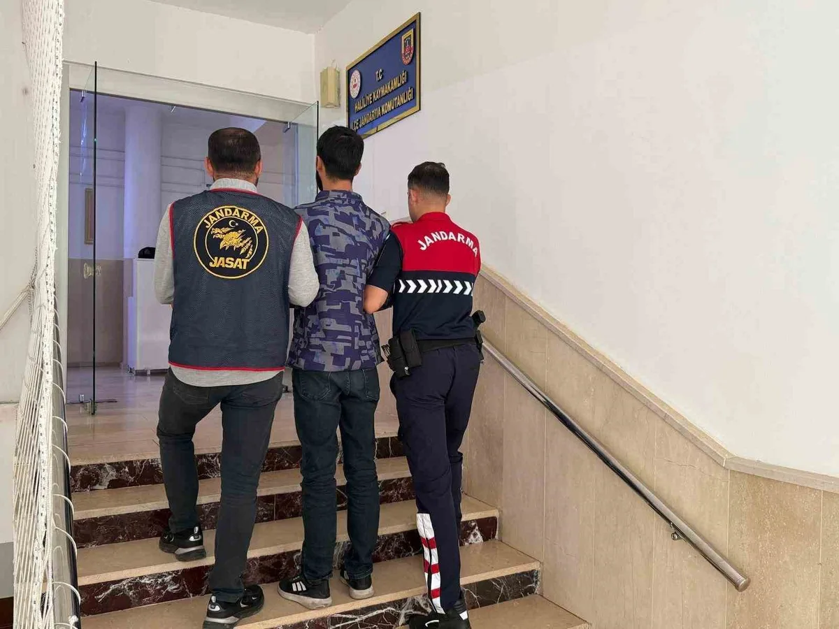 Bilişim yoluyla hırsızlıktan 5 yıl hapis cezası bulunan hükümlü Şanlıurfa'da yakalandı