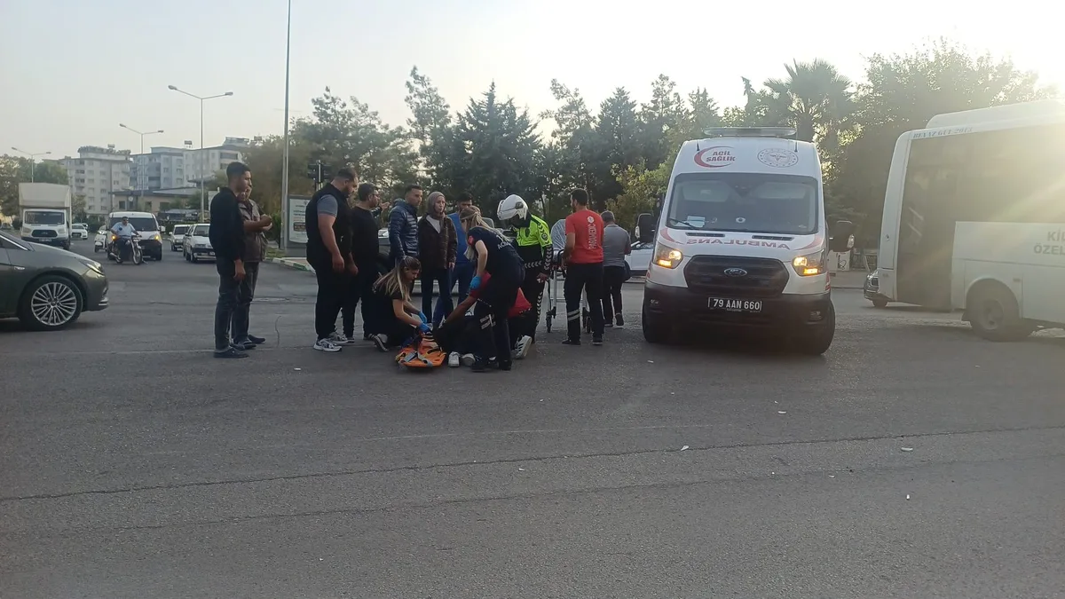 Kilis'te iki motosikletin çarpıştığı kazada sürücü H.K. ağır yaralandı