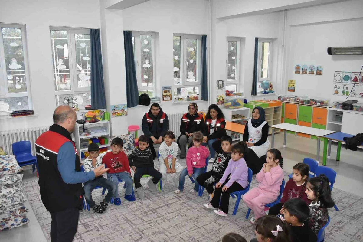 Arpalı’da öğrencilere gıda israfı ve sağlıklı beslenme eğitimi verildi